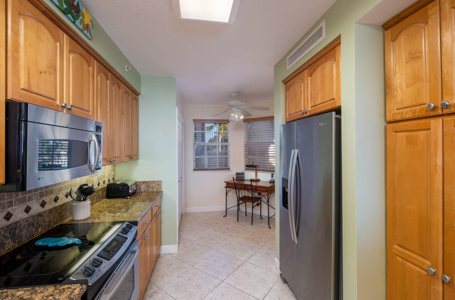 101 Gulfview Drive 209 & 30 ft. boatslip