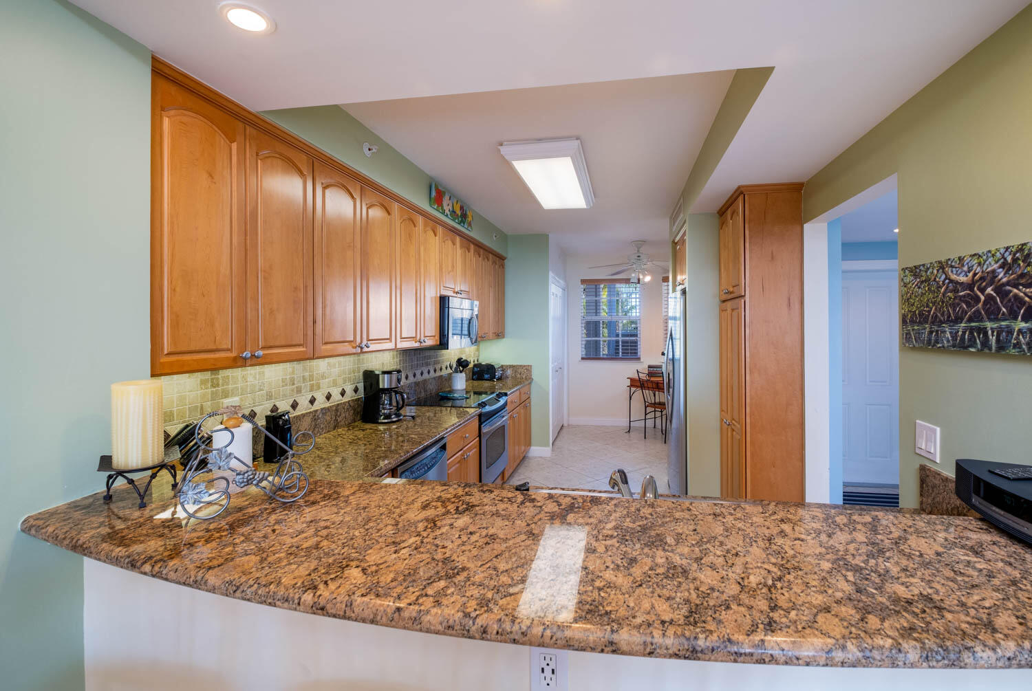 101 Gulfview Drive 209 & 30 ft. boatslip