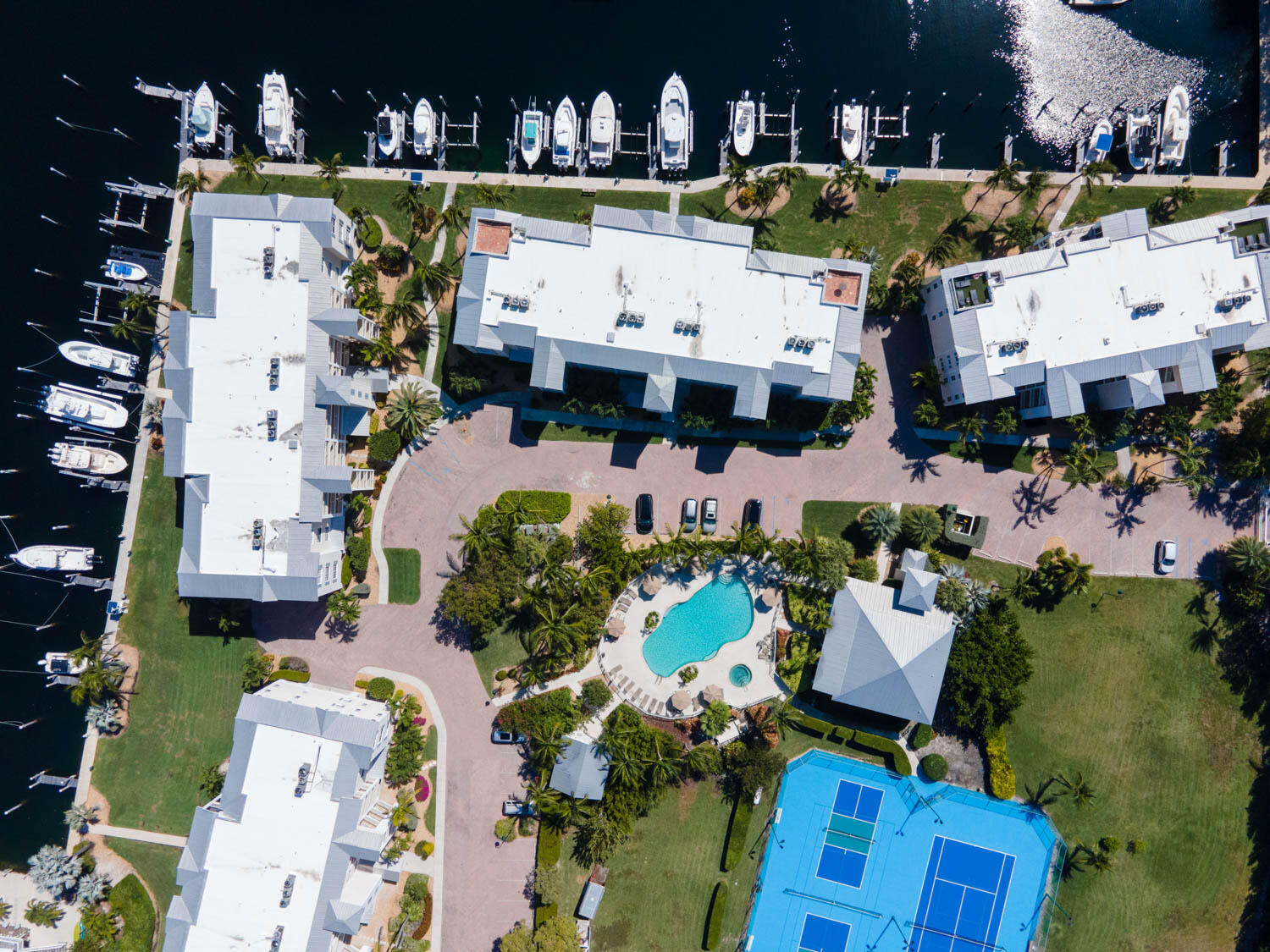 101 Gulfview Drive 209 & 30 ft. boatslip