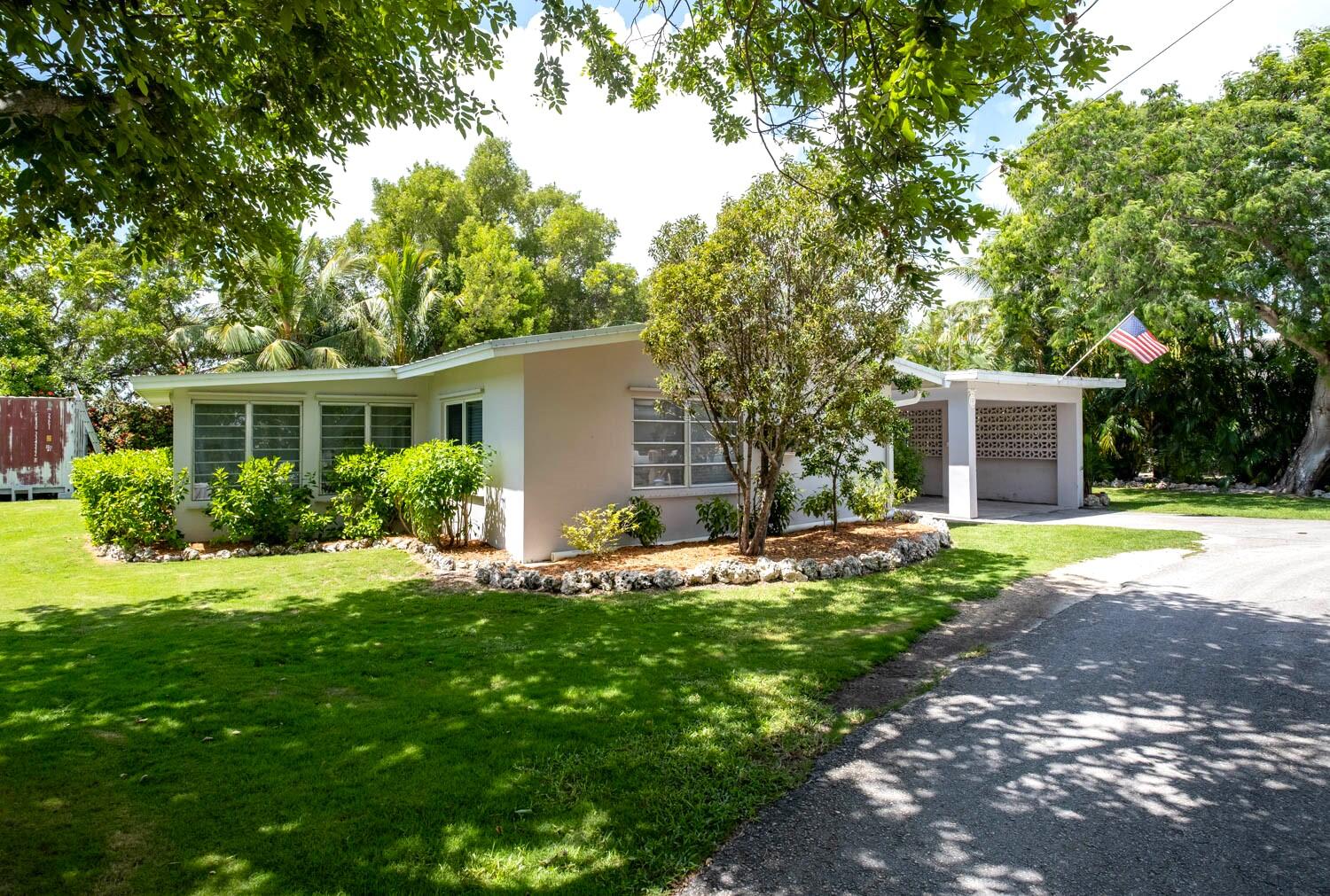 135 Sunset Gardens Drive