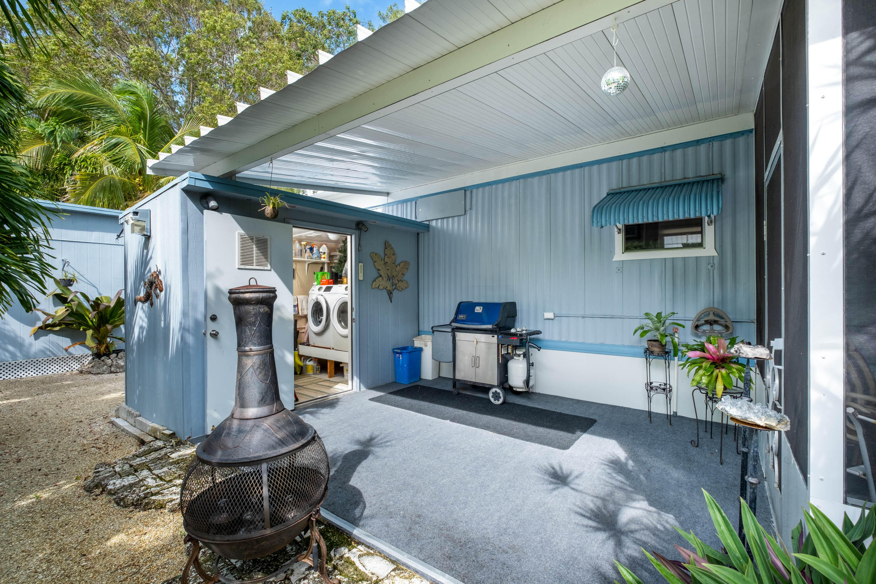 215 Antigua Road