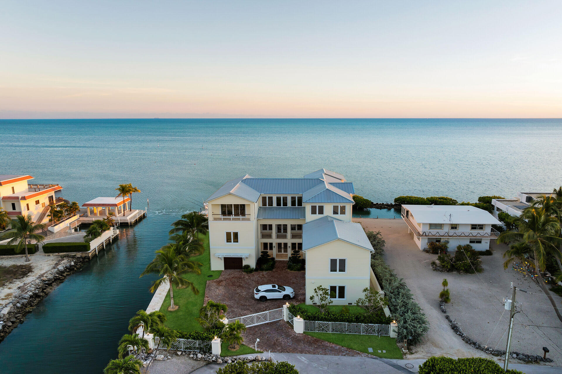 180 Galleon Road