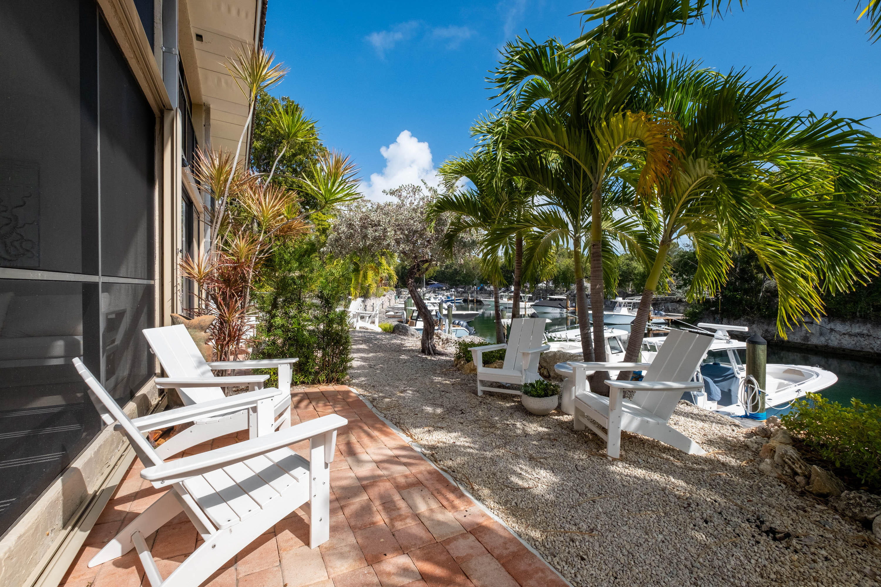 96000 Overseas Highway DD3 and 31 ft. boat slip