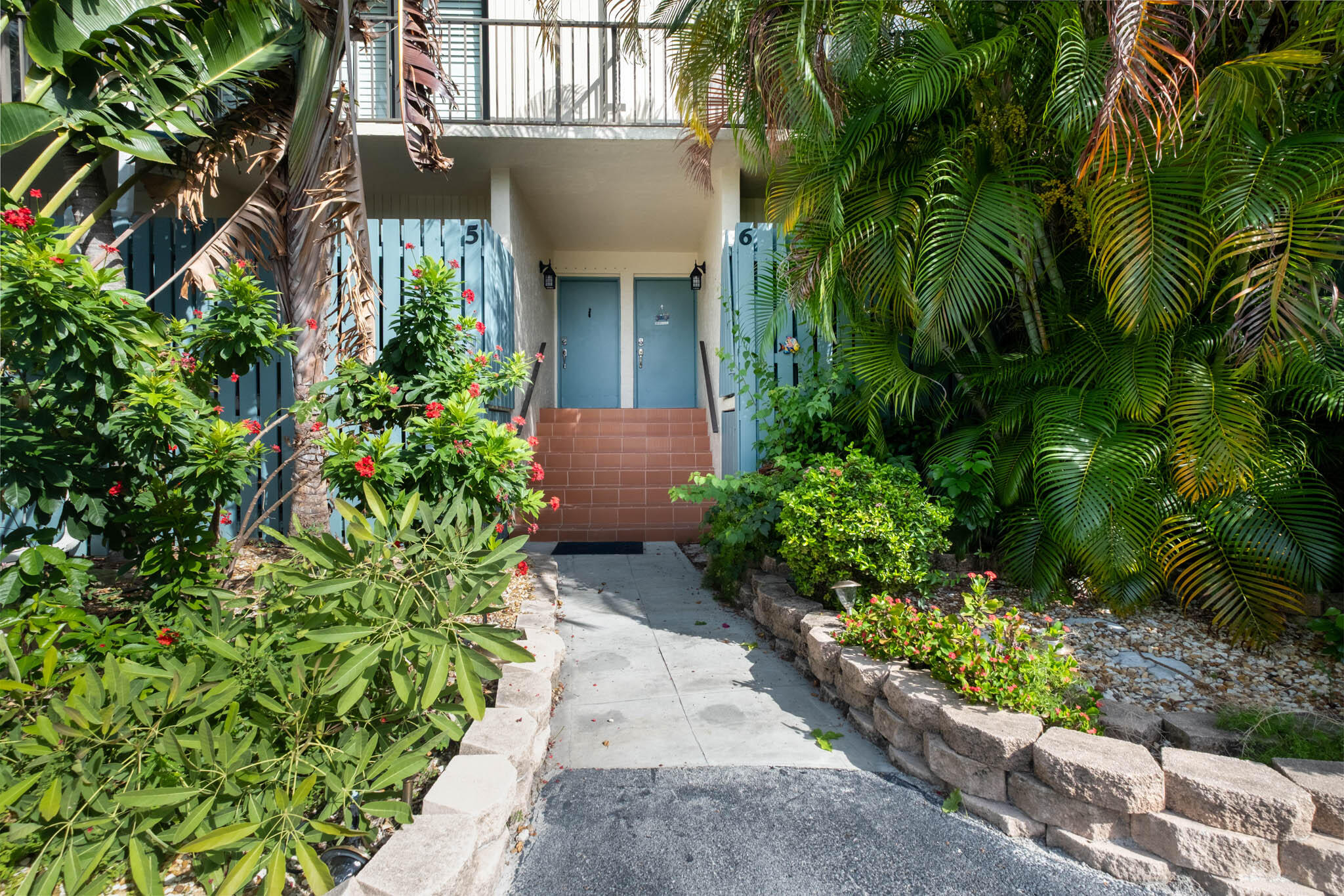 87200 Overseas Highway J 6