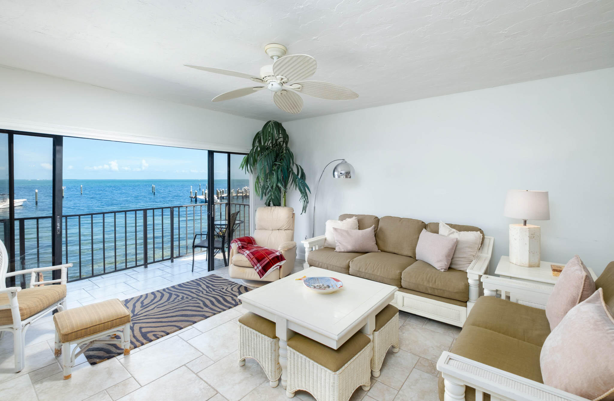 87200 Overseas Highway J 6