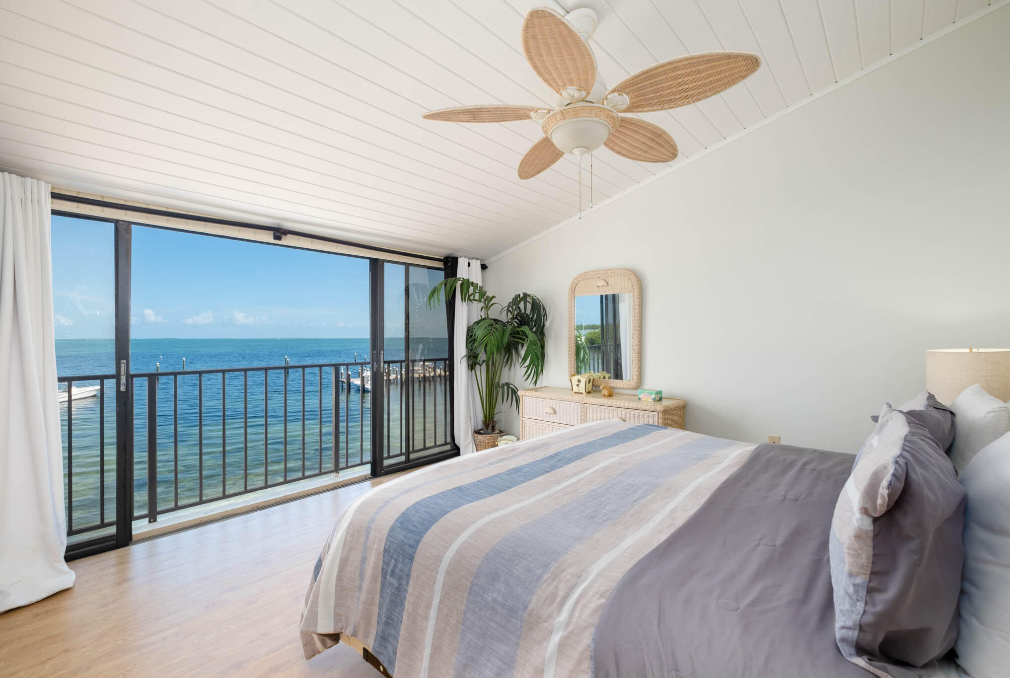87200 Overseas Highway J 6
