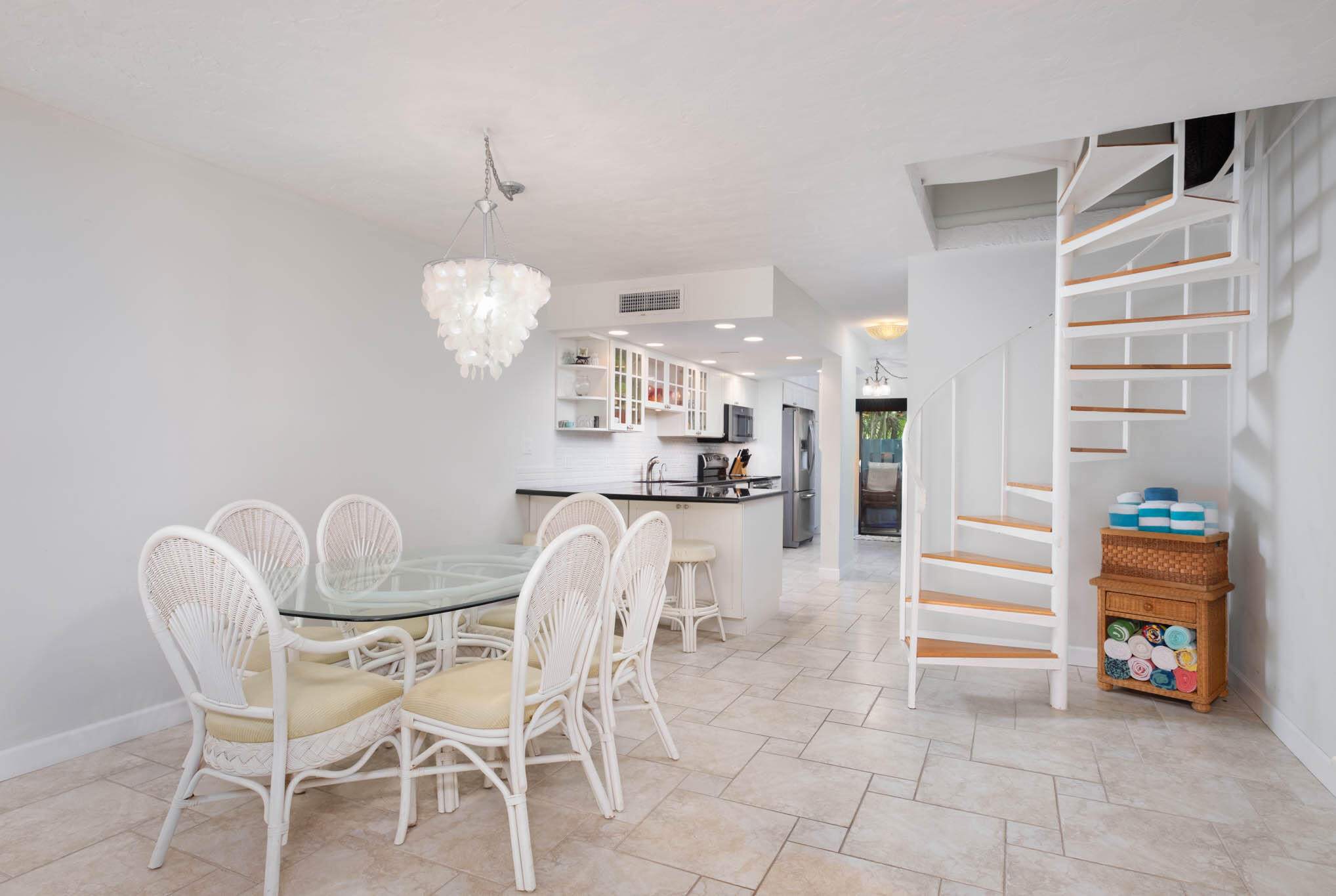 87200 Overseas Highway J 6