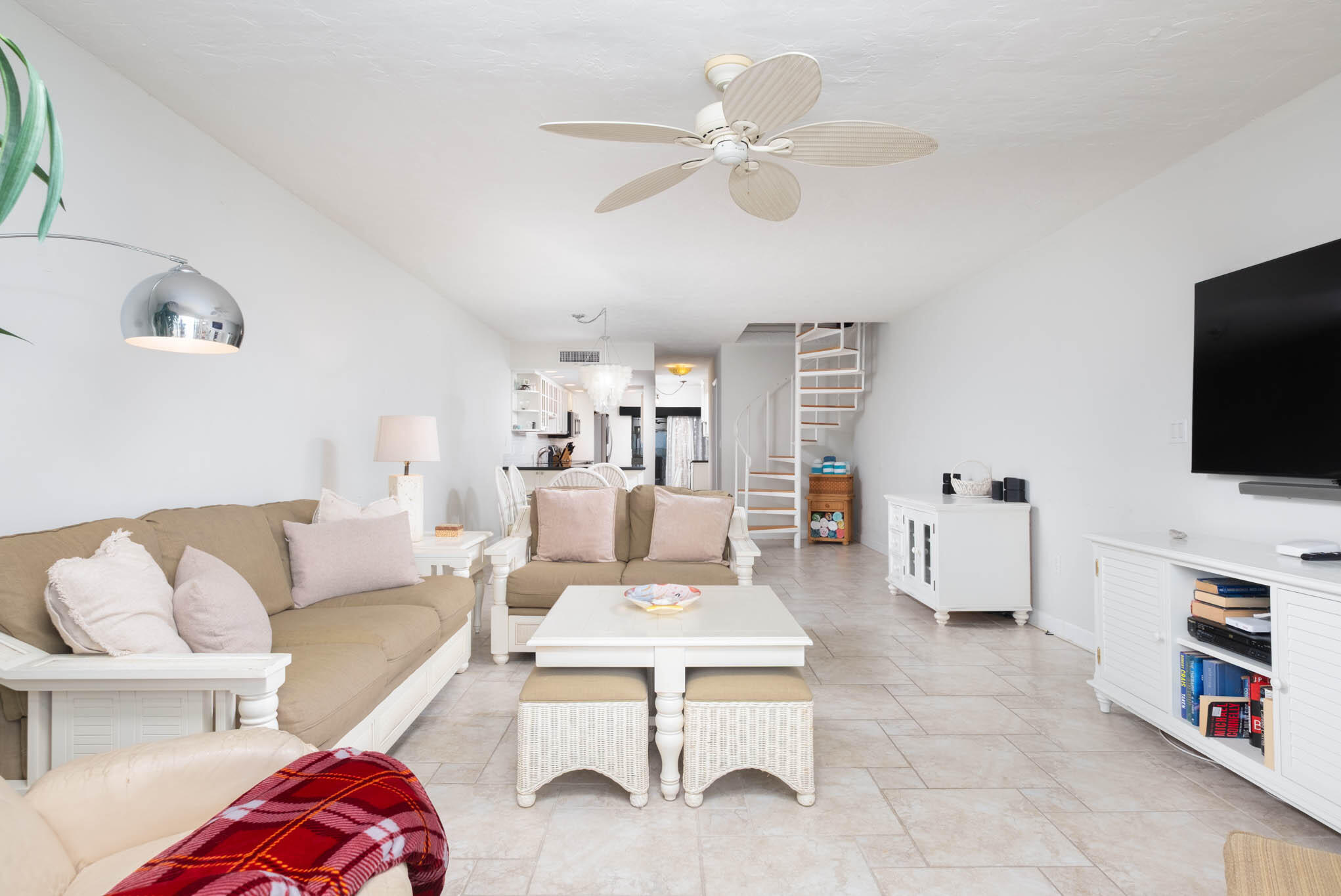 87200 Overseas Highway J 6