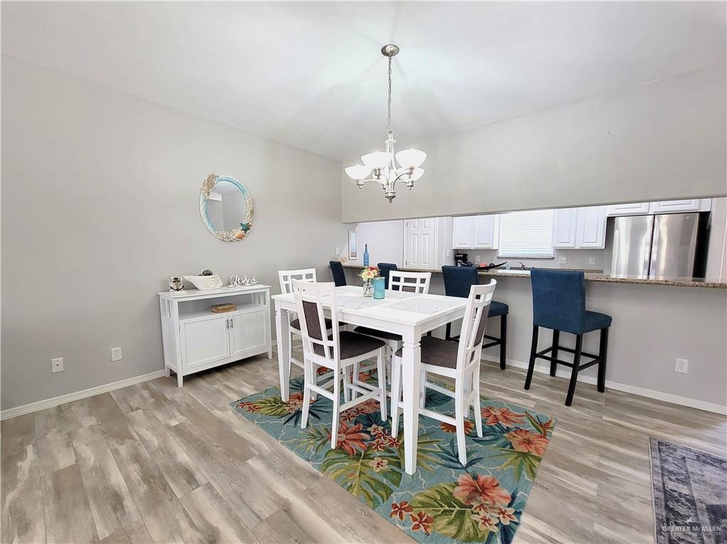 126 E Hibiscus Street