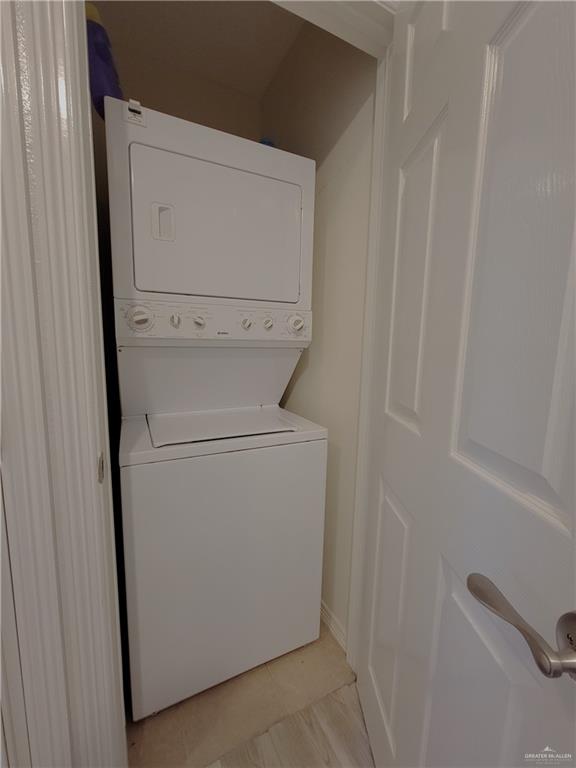 126 E Hibiscus Street