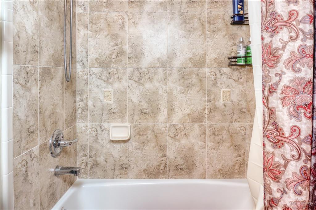 3541 Clubhouse Drive