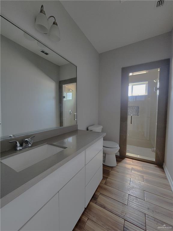 805 W Los Tesoros Drive