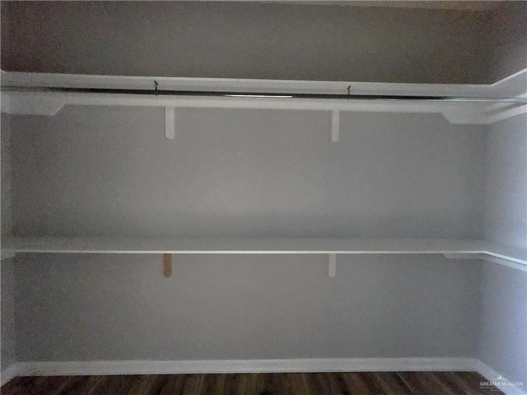 805 W Los Tesoros Drive