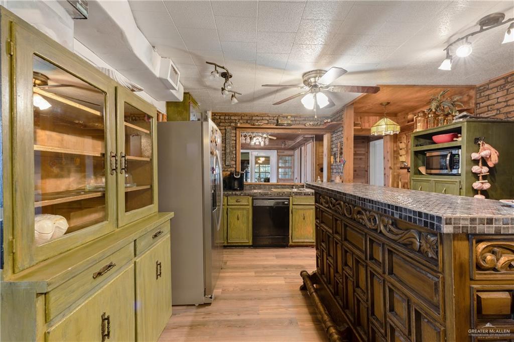 8308 Lago Vista Drive