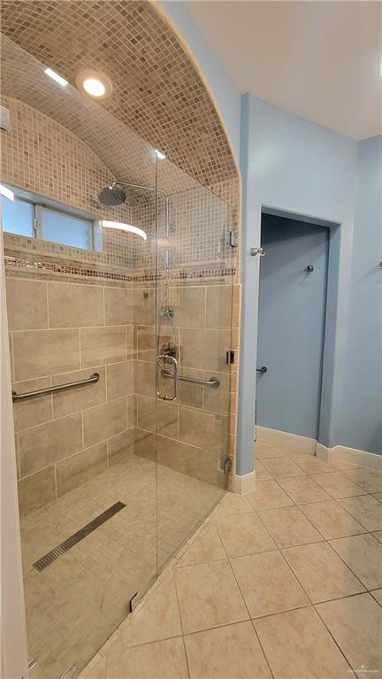 3429 E Country Club Drive