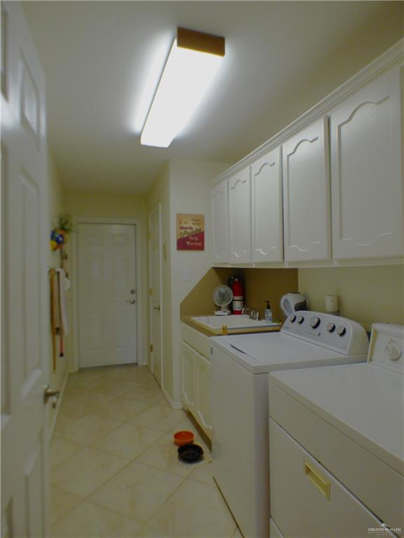 3319 Country Club Drive N