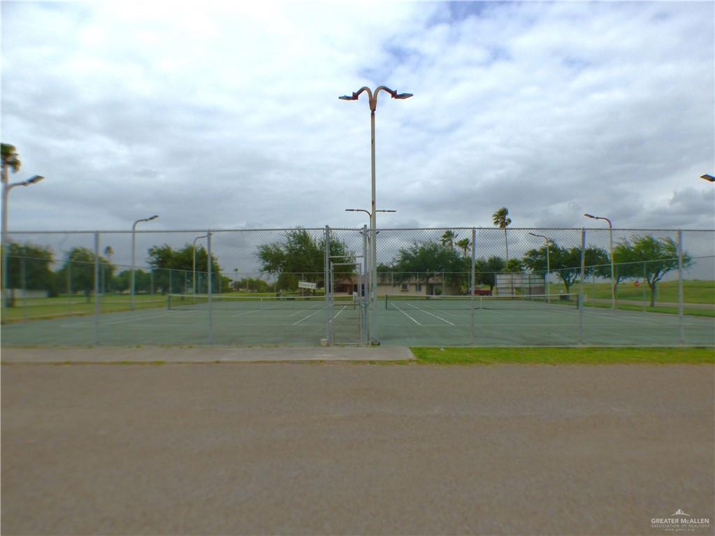 3319 Country Club Drive N