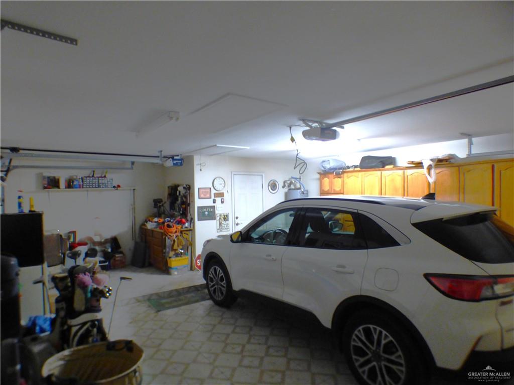 3319 Country Club Drive N