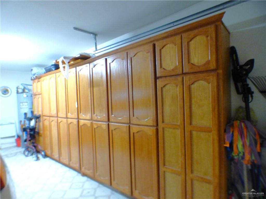 3319 Country Club Drive N