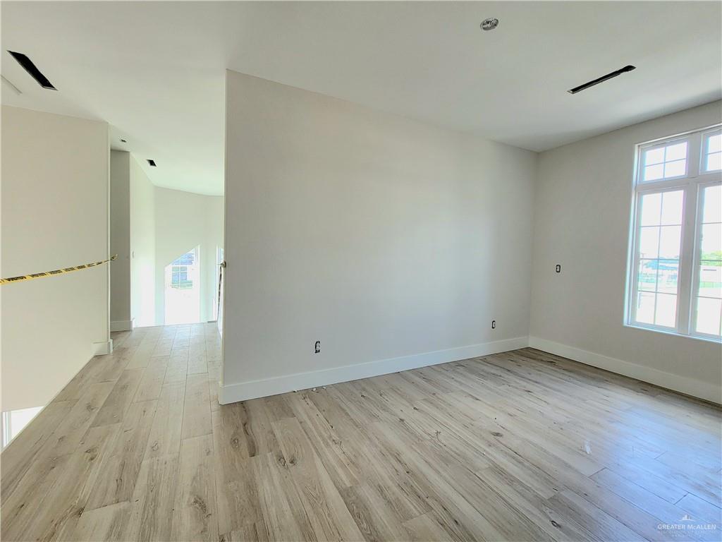 2700 E Giorgio Drive