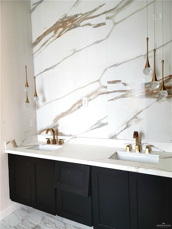 2700 E Giorgio Drive