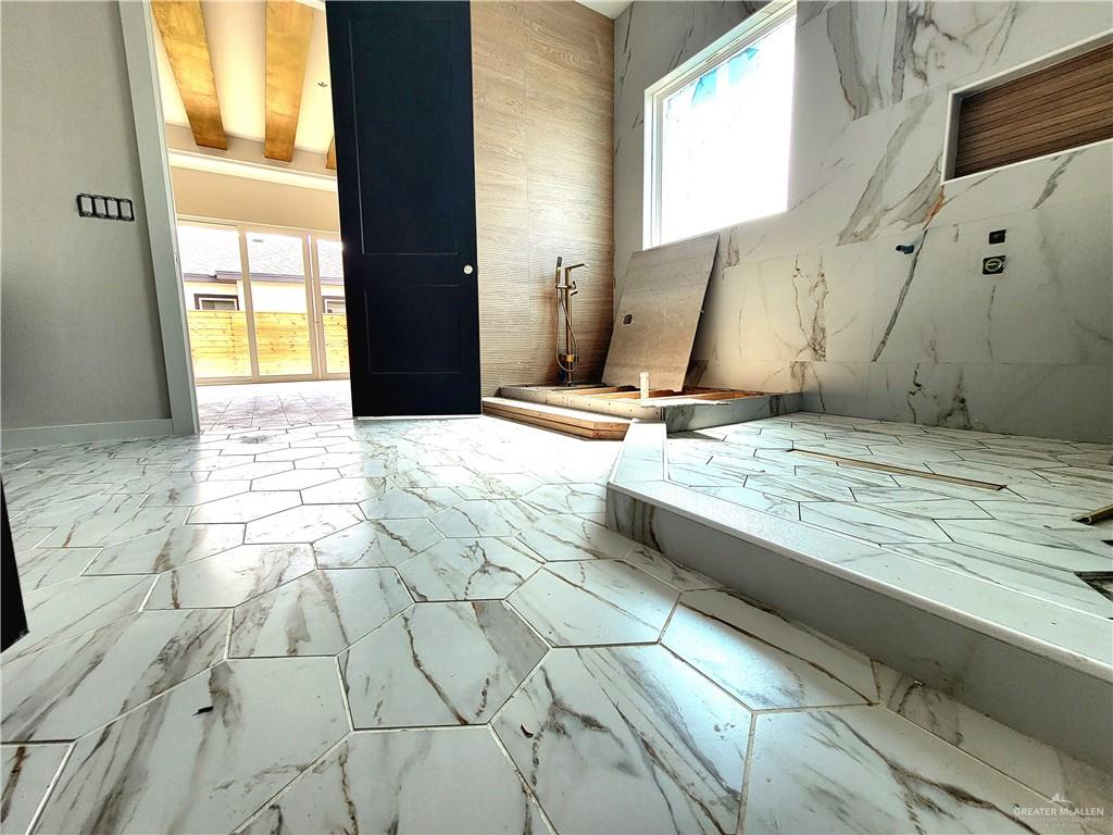 2700 E Giorgio Drive