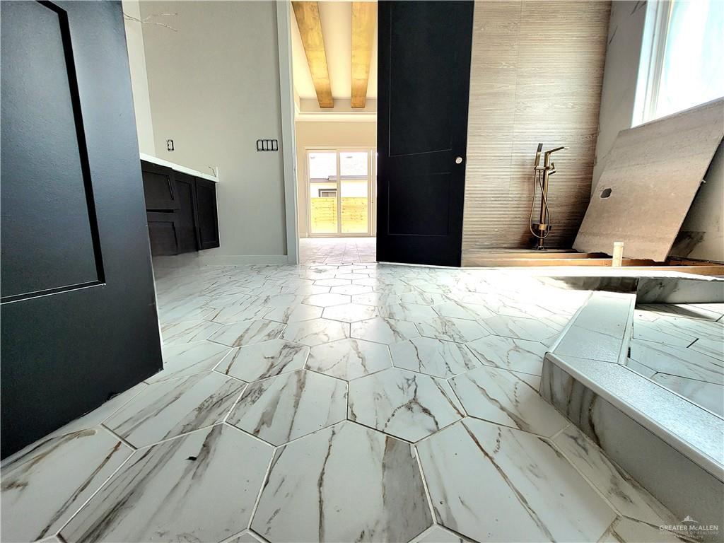 2700 E Giorgio Drive