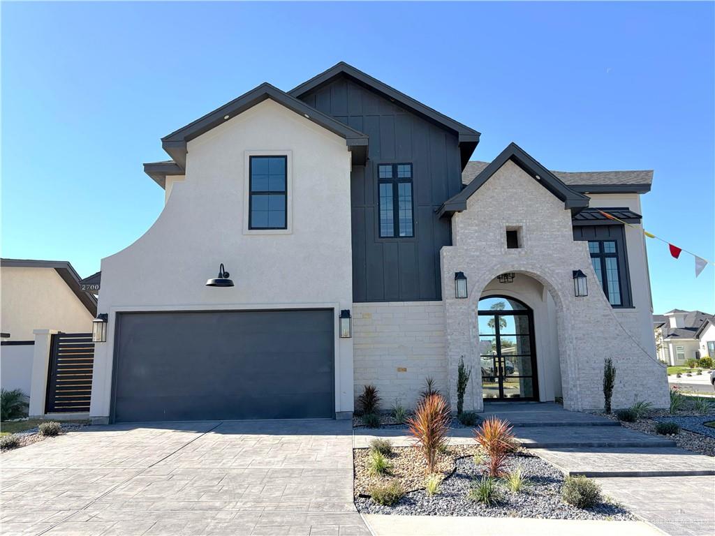 2700 E Giorgio Drive