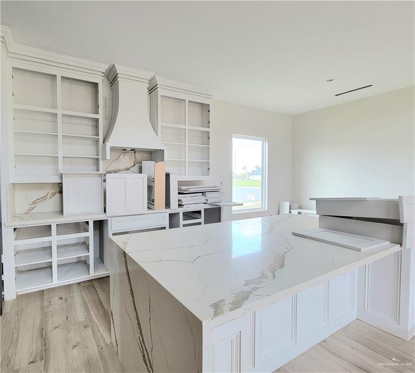 2700 E Giorgio Drive