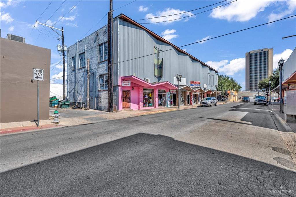 120 S Broadway Street, McAllen