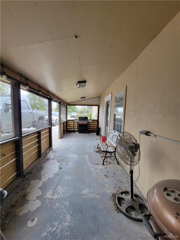 206 S Arroyo Boulevard