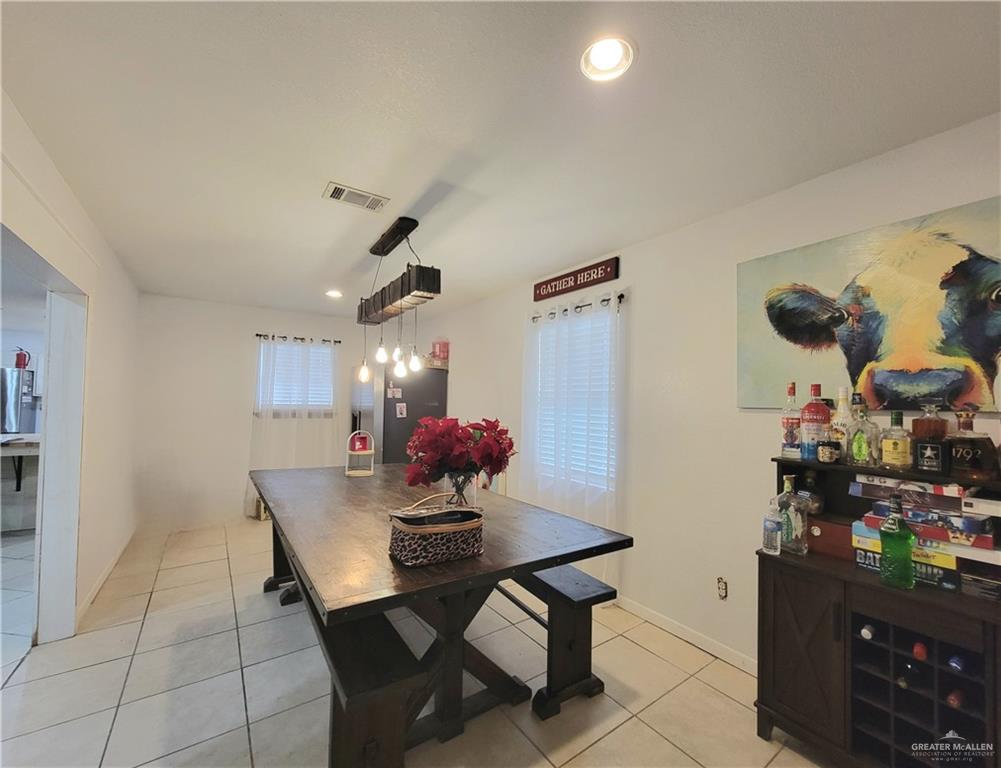 206 S Arroyo Boulevard