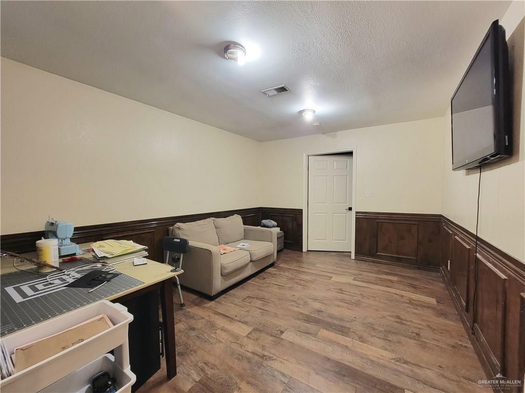 206 S Arroyo Boulevard