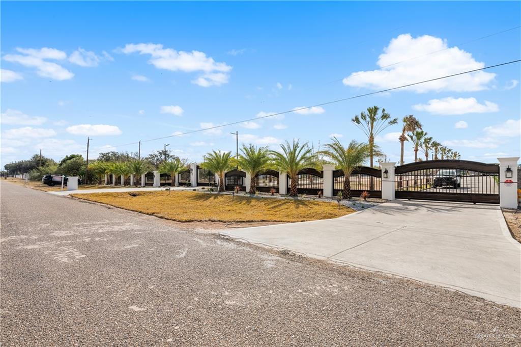 5501 Mile 8 1/2 Road