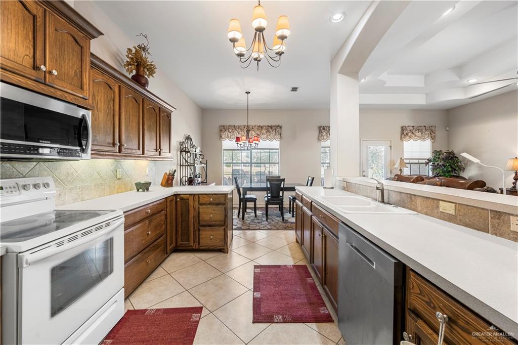 3525 Clubhouse Drive