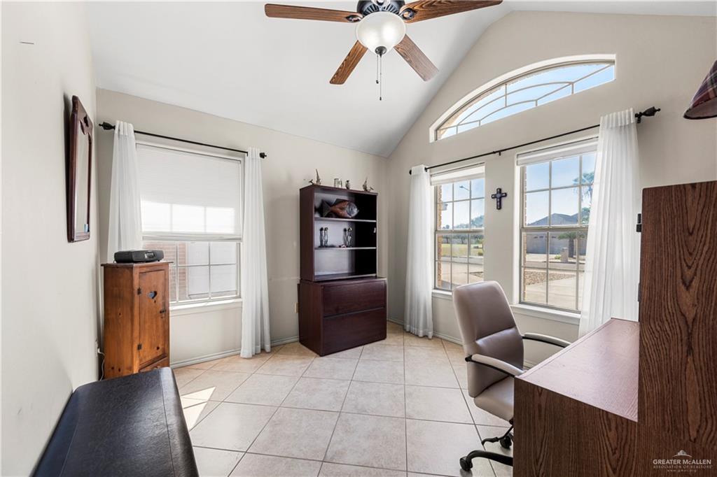 3525 Clubhouse Drive