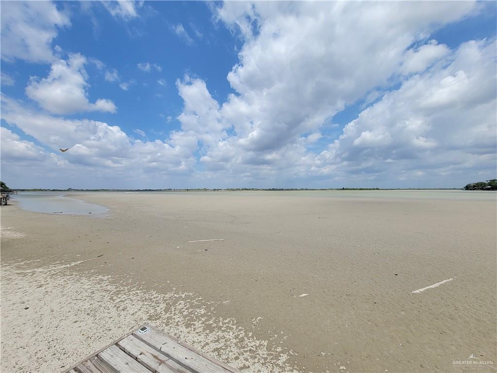 8544 Lago Vista Drive