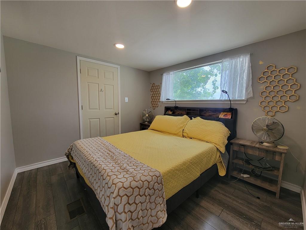 8544 Lago Vista Drive