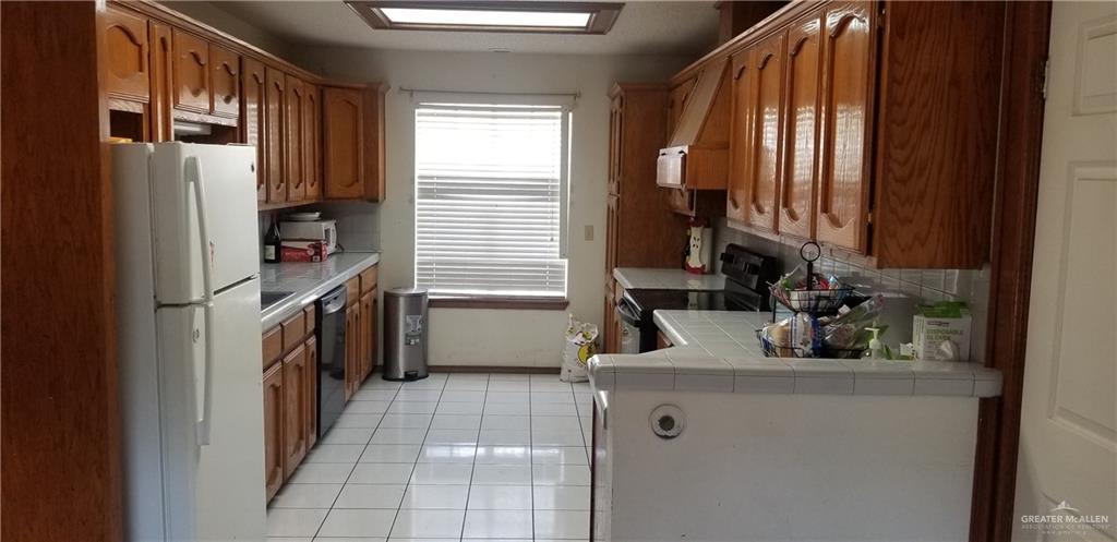 2901 Lakewood Court