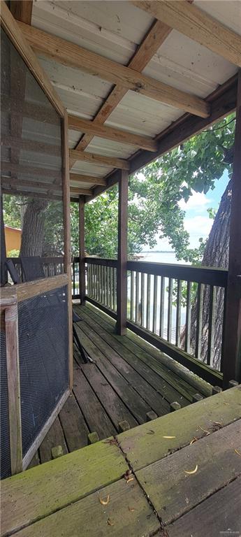 8544 Lago Vista Drive