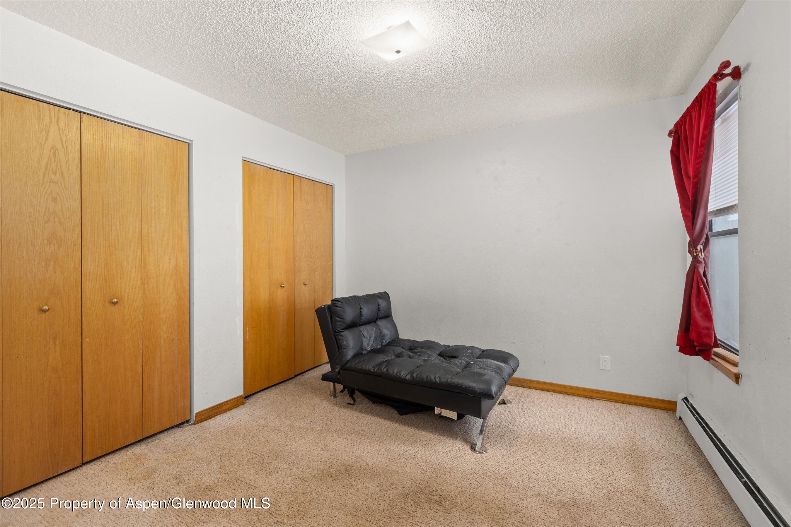 1527 Blake Avenue 207