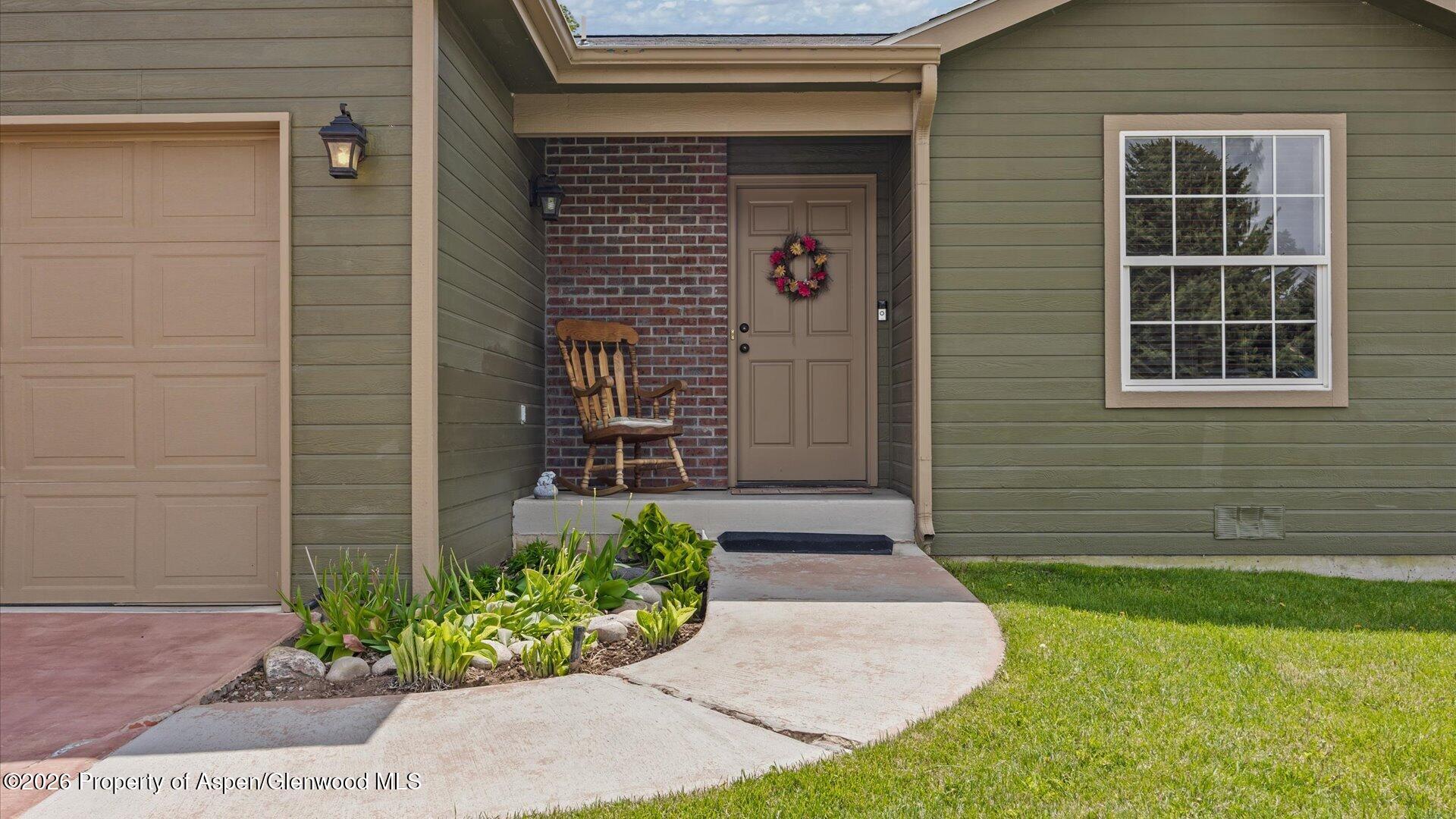 30 Juniper Lane