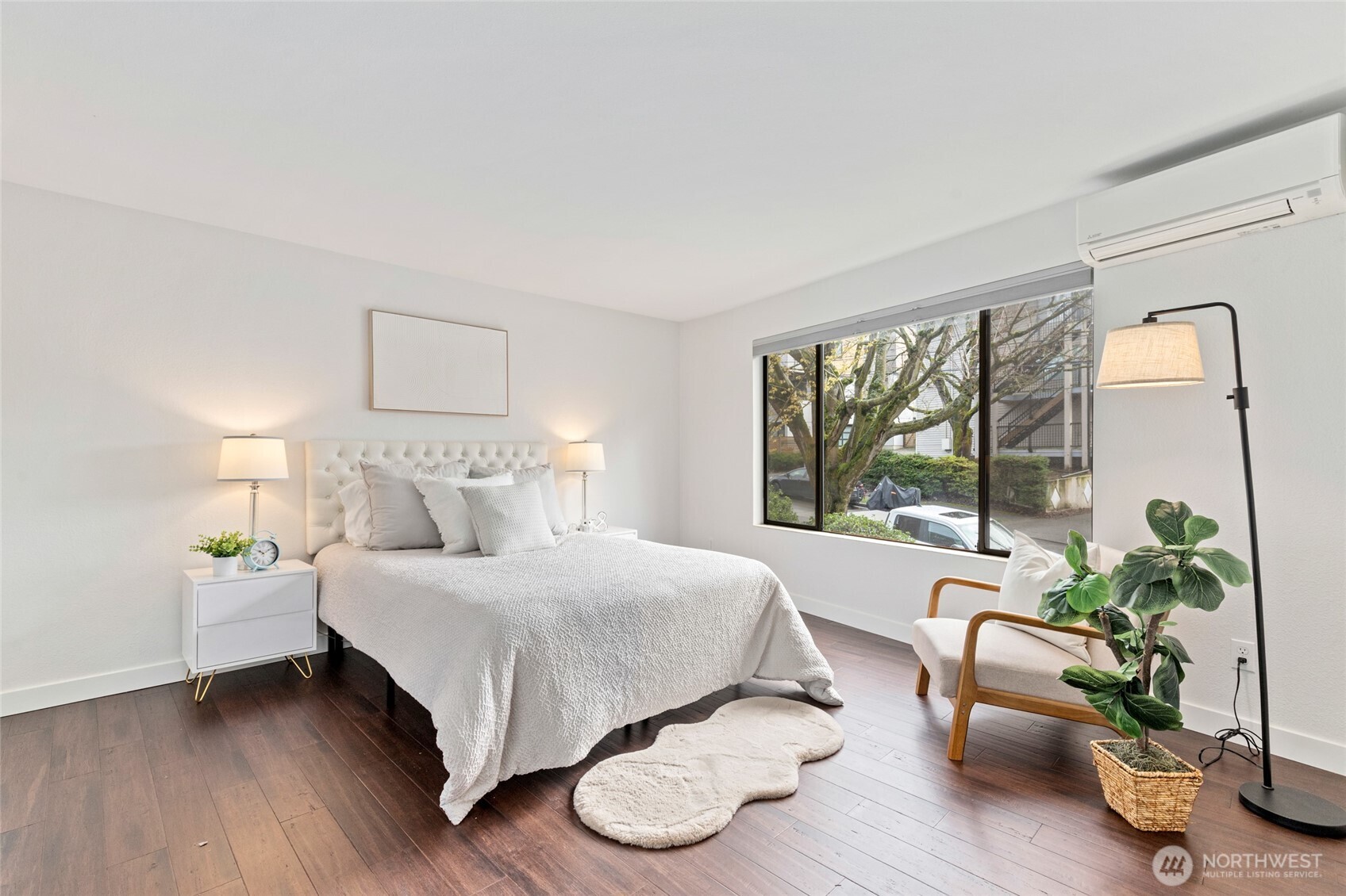 7850 Green Lake Drive N Unit: 101