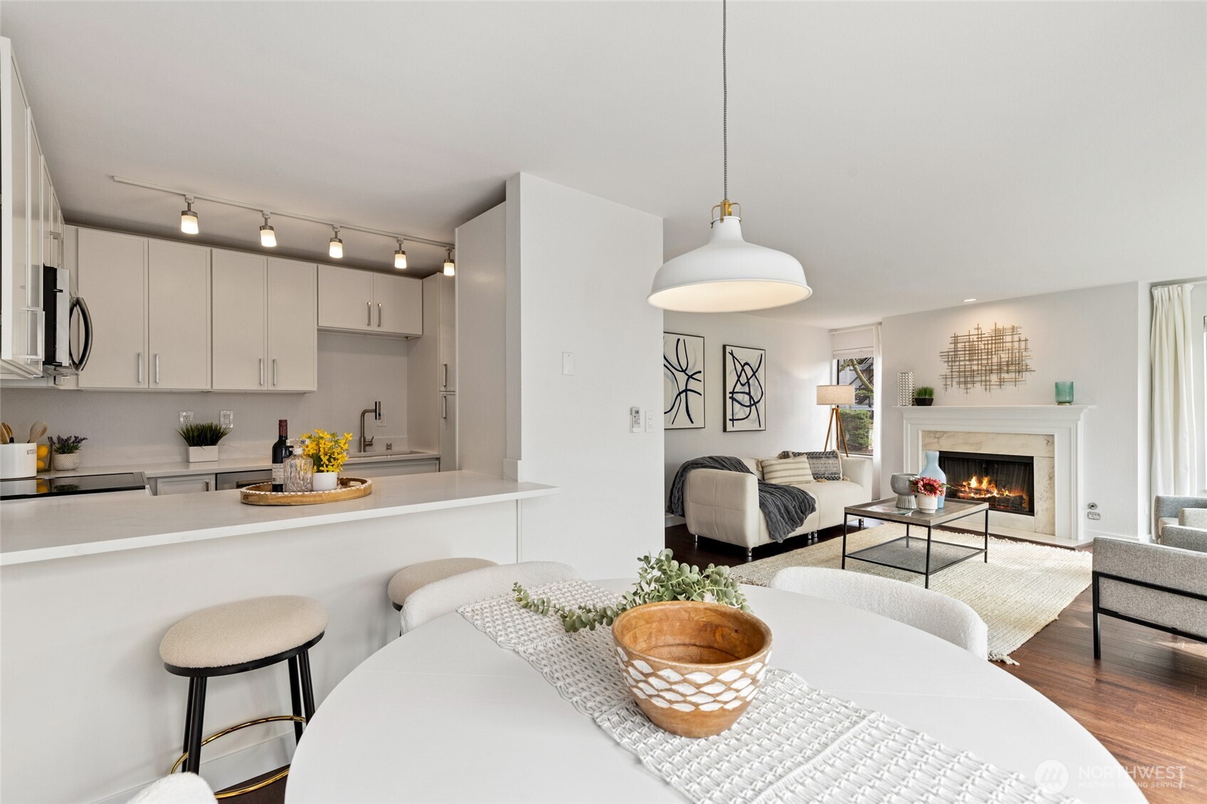 7850 Green Lake Drive N Unit: 101