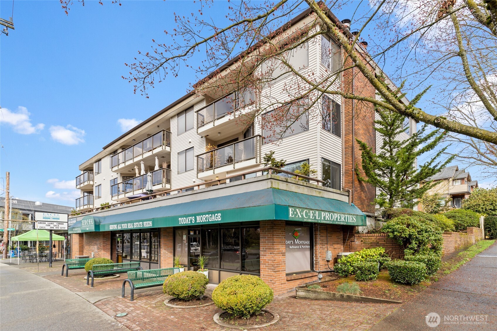 7850 Green Lake Drive N Unit: 101