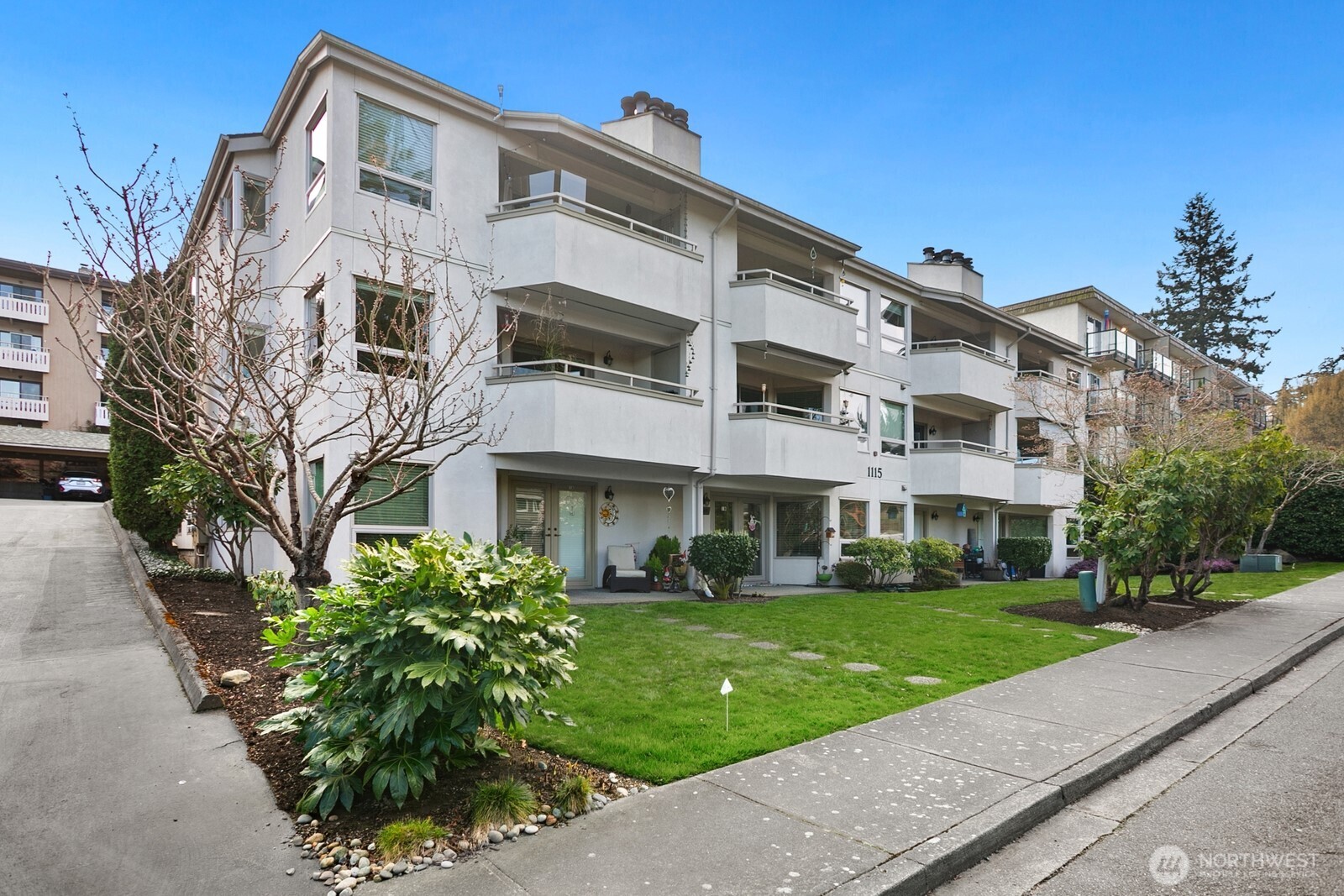 1115 4th Avenue S Unit: 3C
