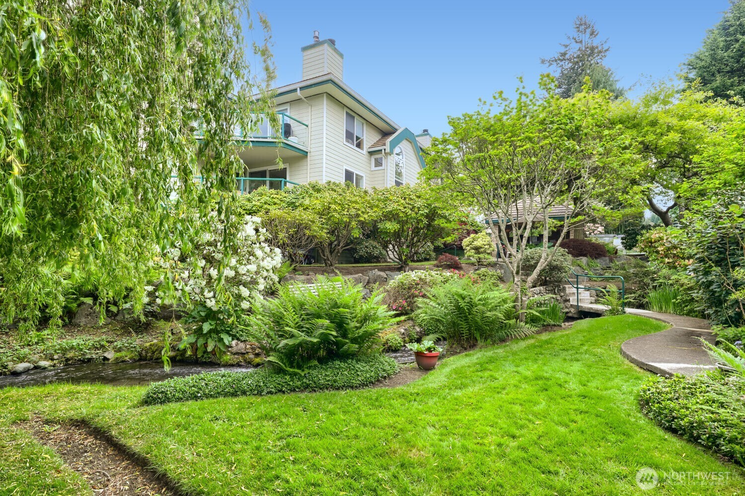 603 7th Avenue N Unit: A201
