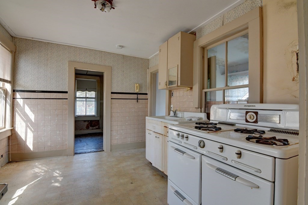 49 Vinedale Rd