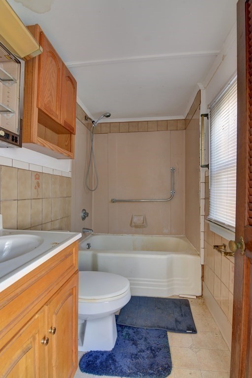 49 Vinedale Rd