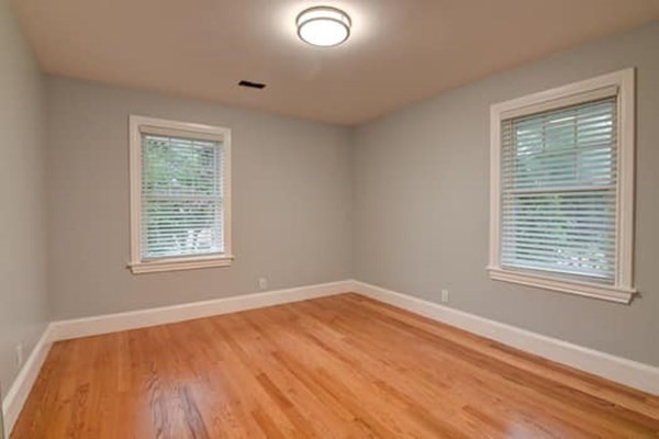 15 Dunbarton Rd